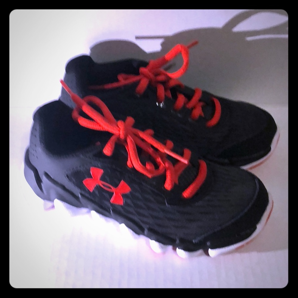 Under armour boy shoes